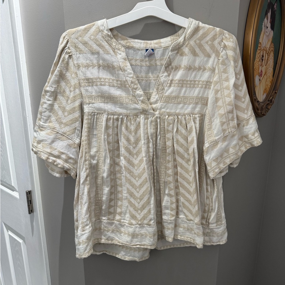 Old Navy Cream Textured V-Neck Peasant Top-Lg
